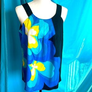 Buy2items get1free 3/$15items for$30.silk tanktop in blues&yellow w/pleated frnt